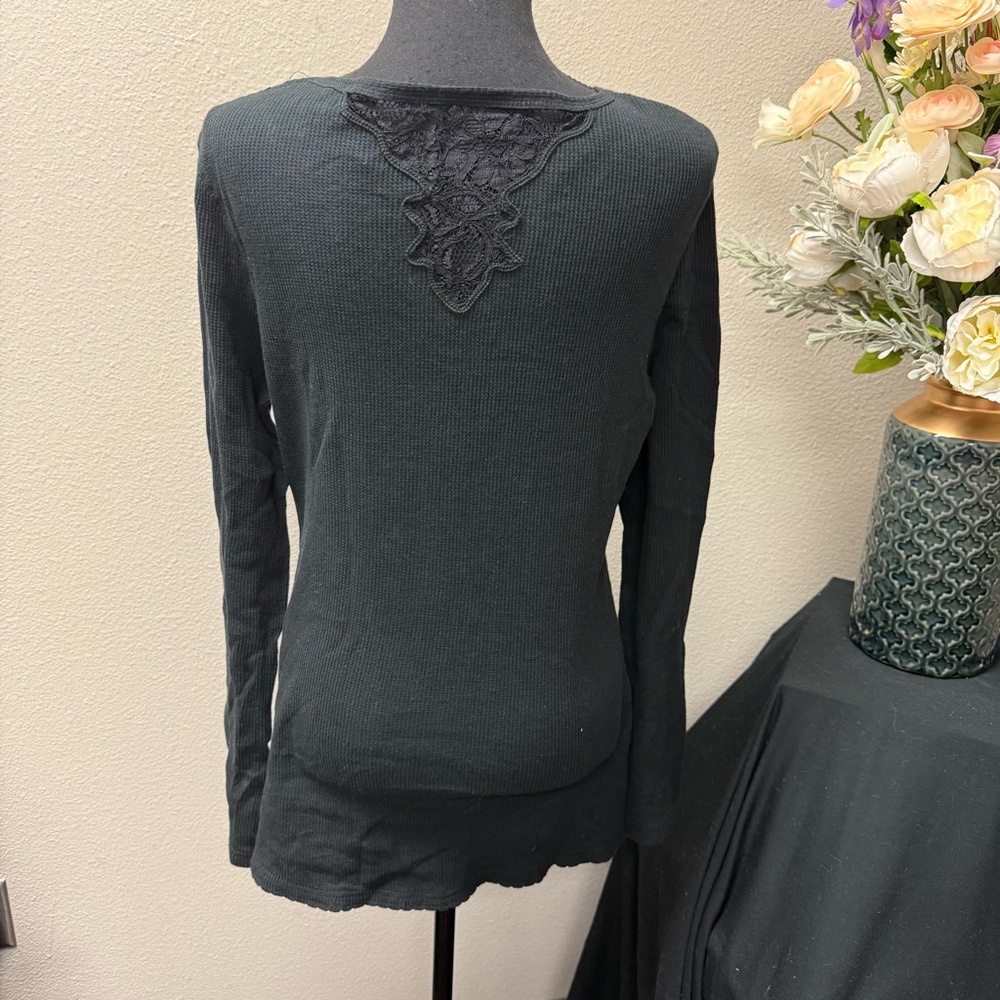 Kyle Busch NASCAR M&M’s Black Thermal Lace Long Sleeve Top by Chase Authentics - Picture 5 of 10